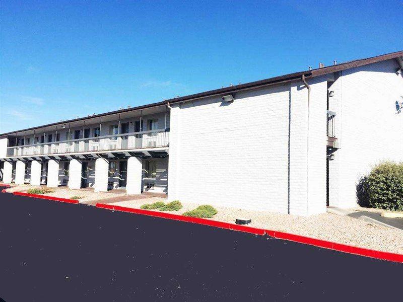 Days Inn By Wyndham Albuquerque Northeast Bagian luar foto