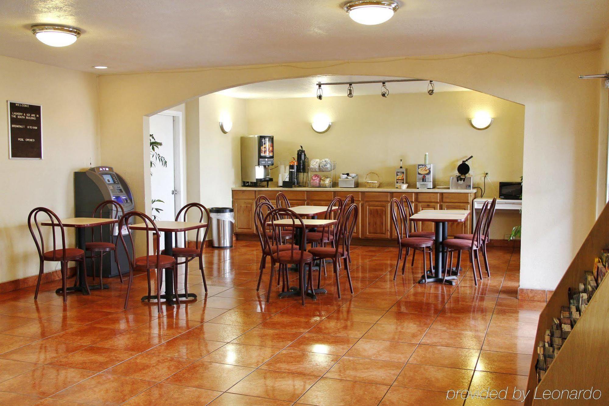 Days Inn By Wyndham Albuquerque Northeast Bagian luar foto